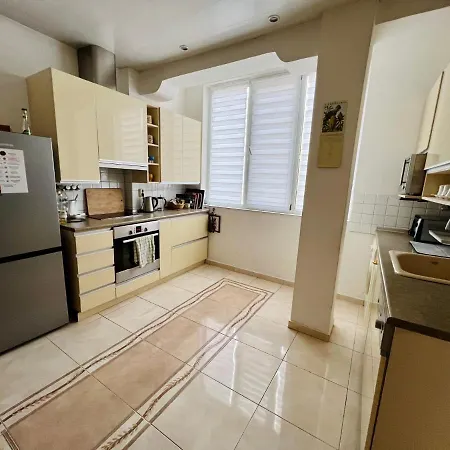 La Gare Apartment Varna